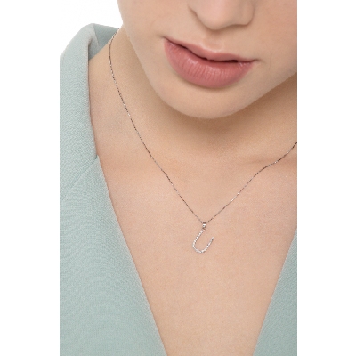 Collier pendentif lettre U en or blanc 18K et diamants