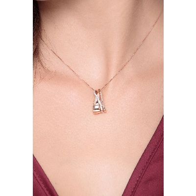 Collier en or blanc et rose 18k avec diamants incrustés