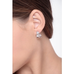 Boucles d’oreilles en or blanc 18 carats avec diamants 2