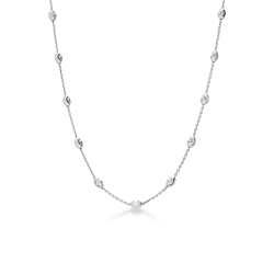 Collier en or blanc 18k avec ovales diamantés