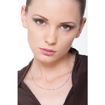 Chaîne en or blanc 18k maille vénitienne