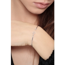 Bracelet rigide avec lettre  D en or blanc 18 carats et diamants  2