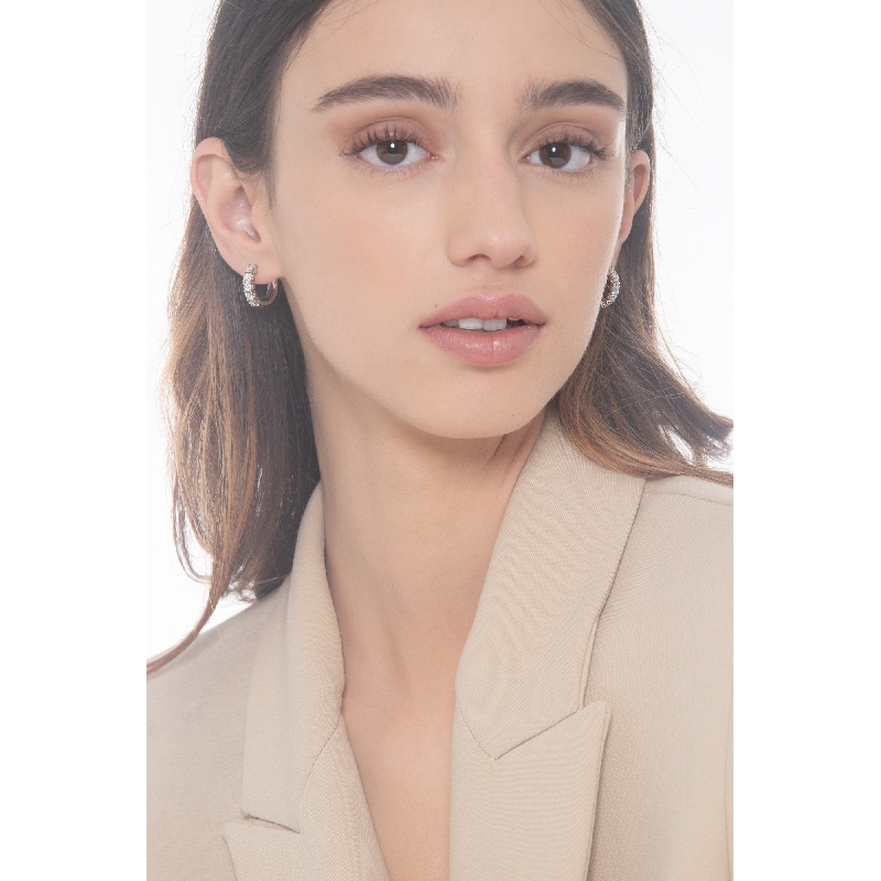 Créoles en or blanc 18k avec diamants