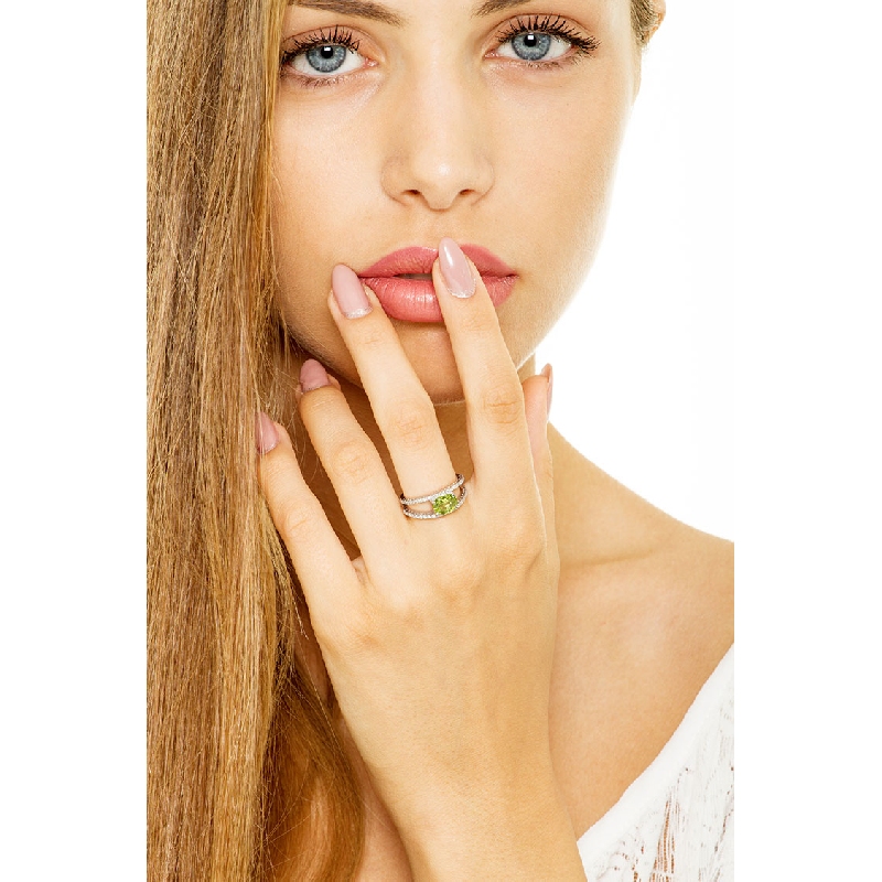 Bague femme en or blanc 18 carats péridot et diamants 