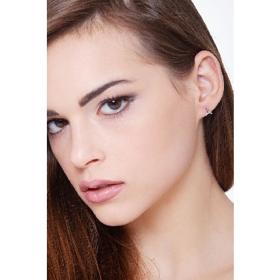 Boucle d'oreille personnalisée lettre A en diamants