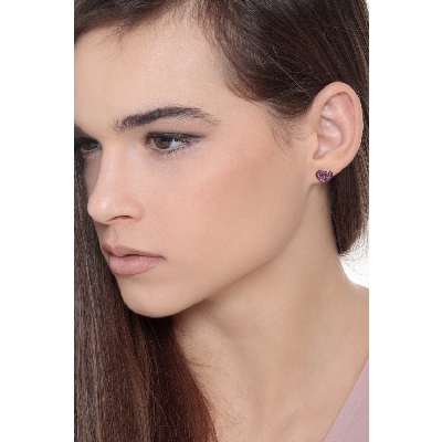Boucles d’oreilles cœur en or blanc 18k avec rubis