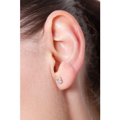 Boucles d’oreilles papillon en or blanc 18k avec diamants