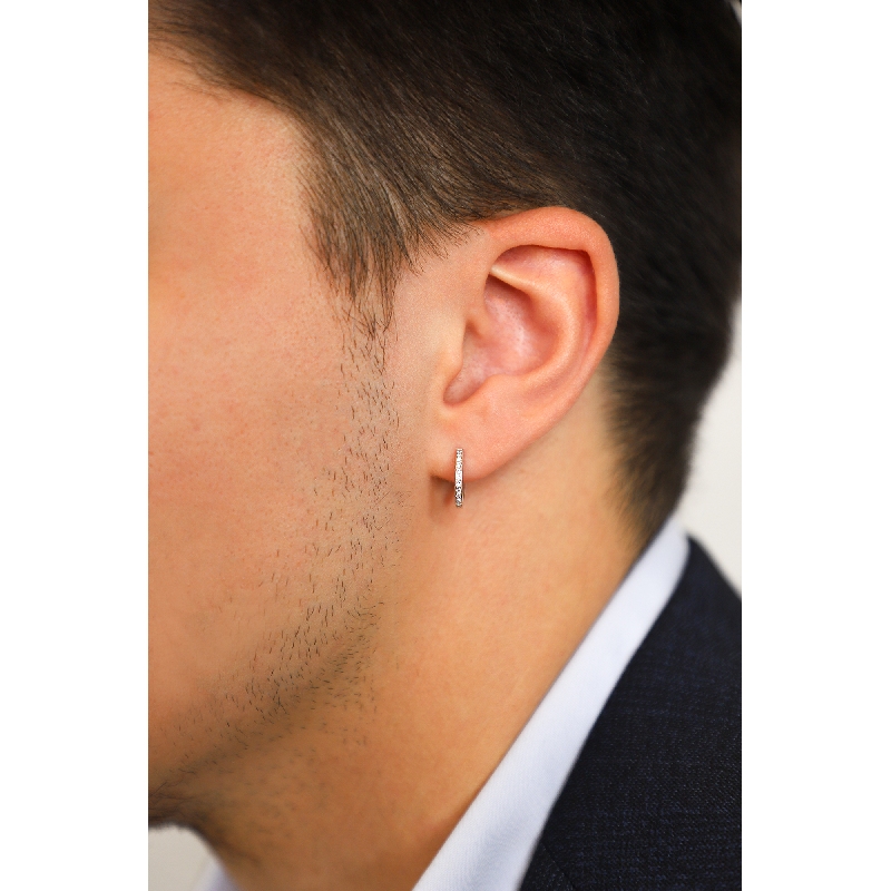 Créole unique homme en or blanc 18k avec des diamants