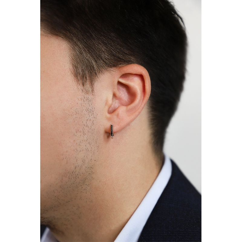 Mono boucle d'oreille créoles en or blanc 18 k et diamants noirs