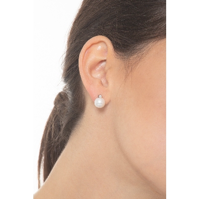 Boucles d’oreilles en or blanc 18k avec perles et diamants