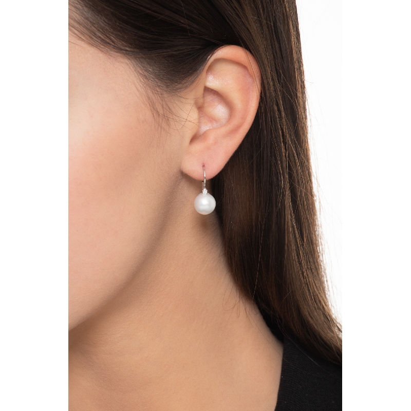 Boucles d’oreilles perles de culture et diamants en or blanc 18k