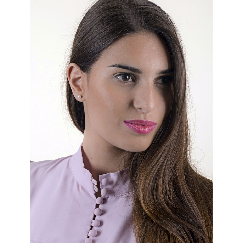 Boucles d'oreilles à clou en or jaune 18k avec perles cultivées naturelle