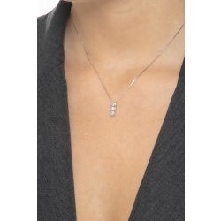 Collier en or blanc 18k avec pendentif trilogy en diamants 2
