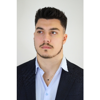 Collier homme en or blanc 18k avec un diamant noir CM50