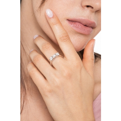 Bague Trilogy femme en or blanc 18K avec diamants CT 1.20