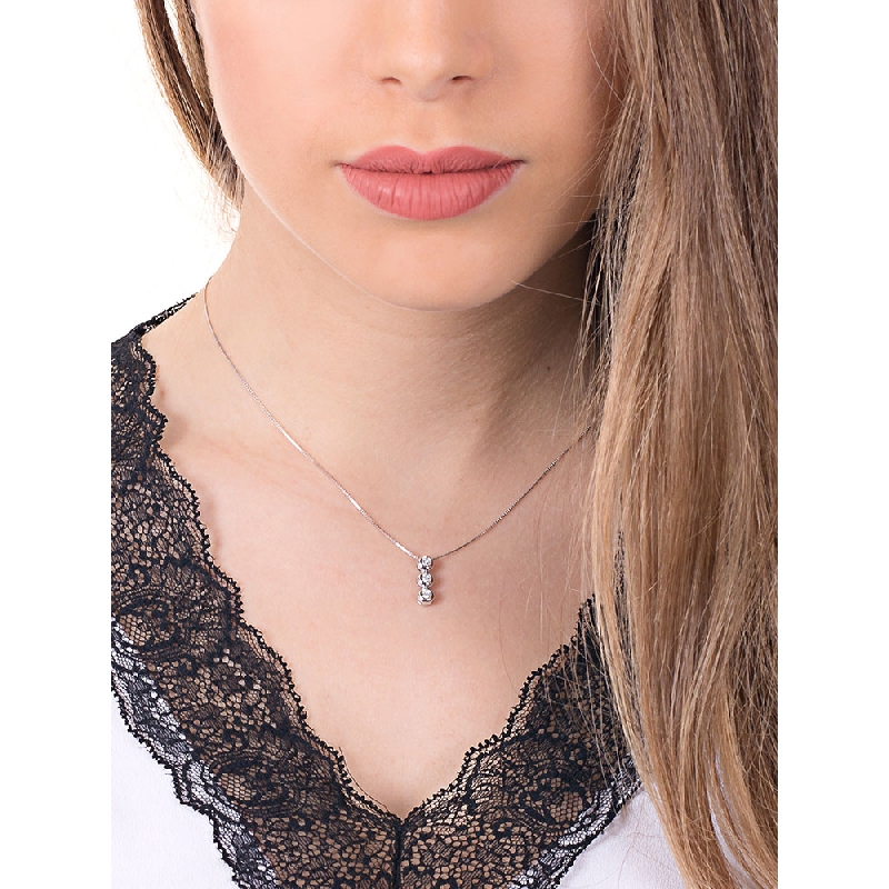  Collier en or blanc 18k pendentif trilogy en diamants ct 0,15