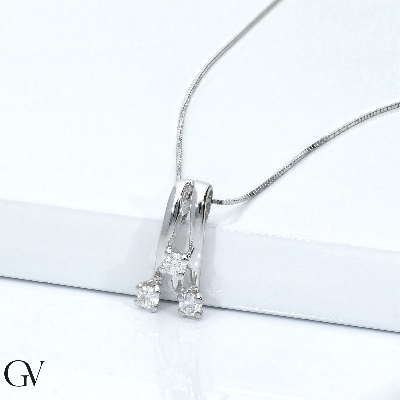 Collier or blanc 18k avec pendentif trilogy diamants