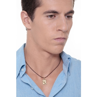 Médaille parchemin  en or jaune 18k RH 