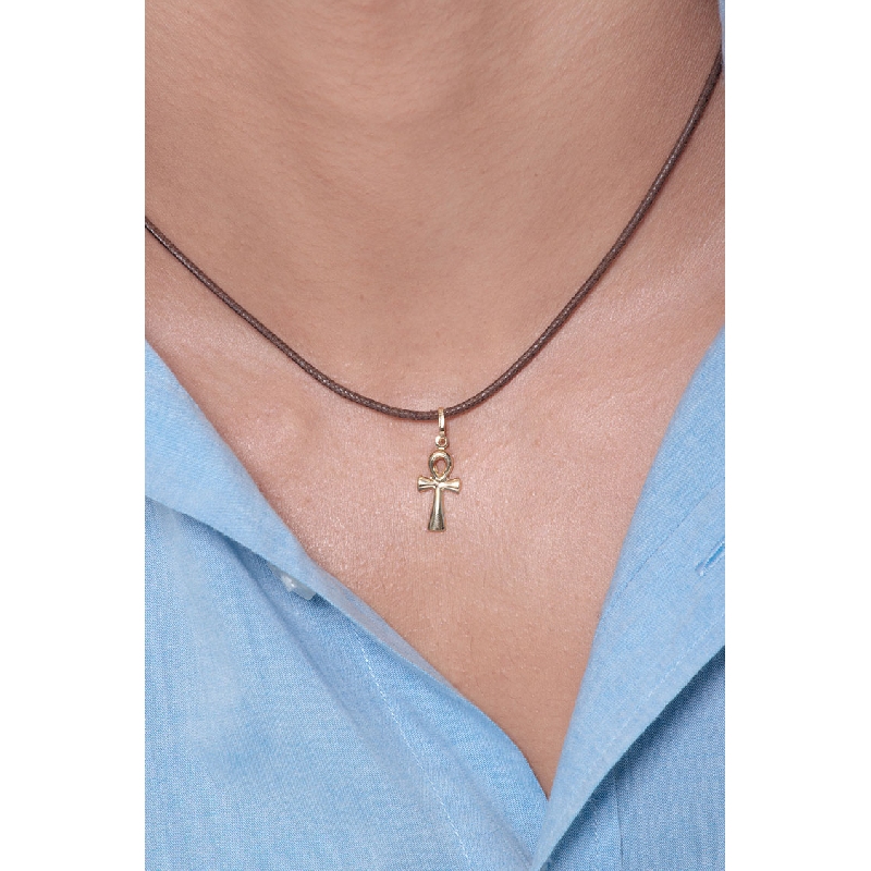 Pendentif Croix Hébraïque en or jaune 18k, 1,5 cm.