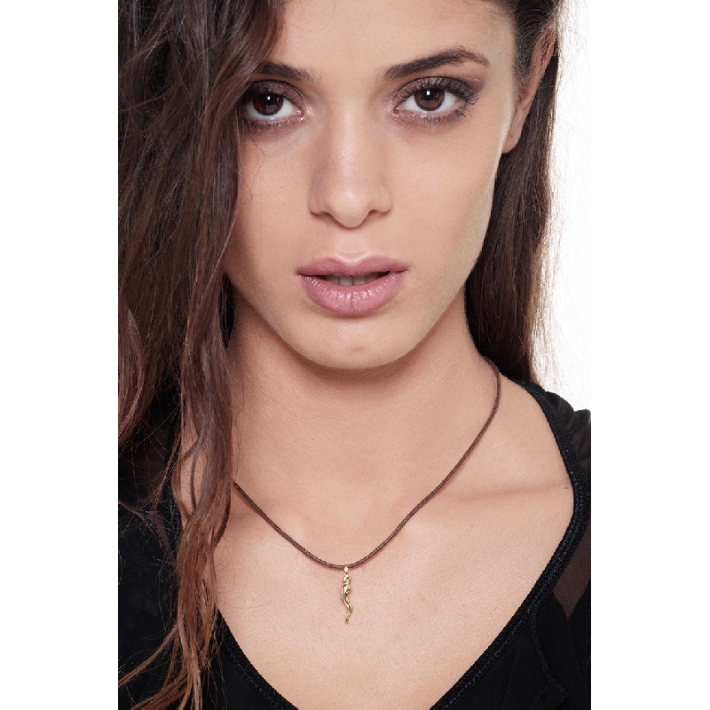 Pendentif corne porte-bonheur en or jaune 18K