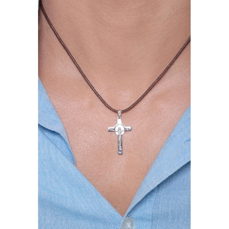 Pendentif religieux Or Blanc 18k Croix avec Jésus