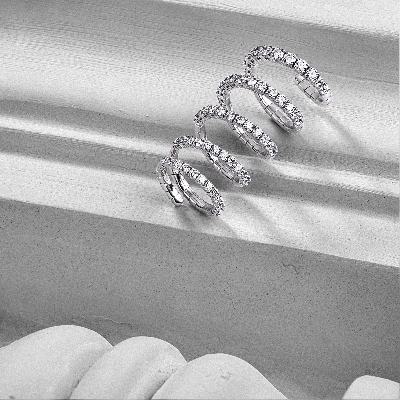 Bague felexible ressort en or blanc 18k avec diamants