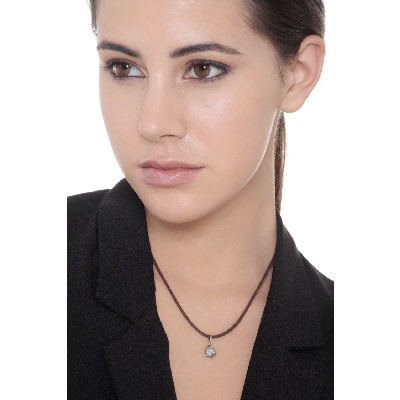 Pendentif en or blanc 18K coccinelle, 1 cm