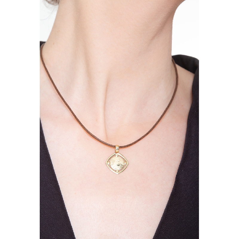 Médaille sacrée de baptême en or jaune 18k