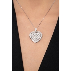 Collier en or blanc 18k avec pendentif coeur en diamants 2