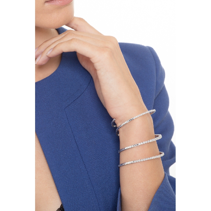 Bracelet à ressort en or blanc 18k avec diamants