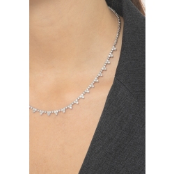 Collier tennis floral en or blanc 18k avec diamants 2
