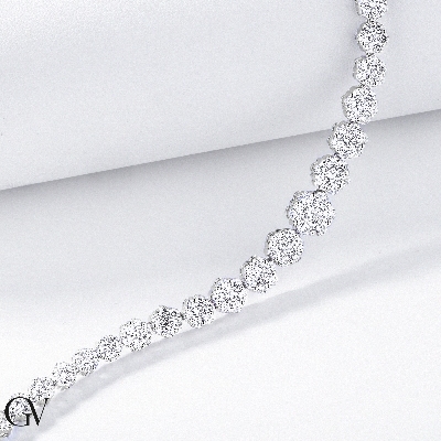Bracelet fleurs Illusion en or blanc 18k serti de diamants
