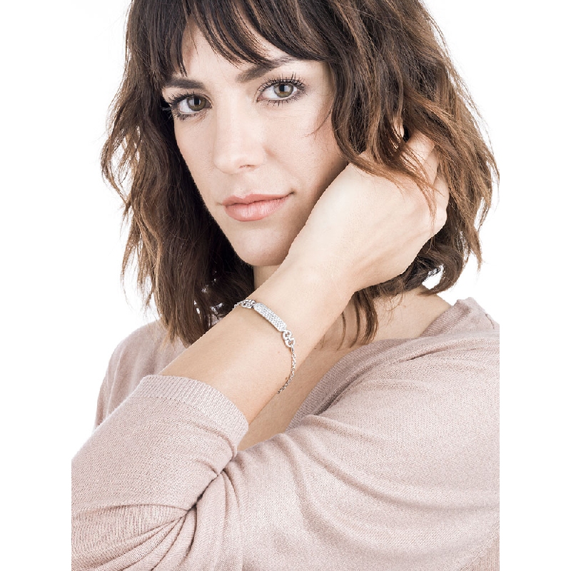 Bracelet en or blanc 18 carats avec des diamants