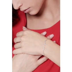 Bracelet avec croix en or blanc 18k et diamants blancs 15+3 cm 2