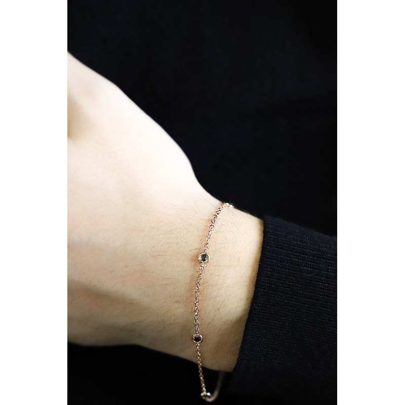 Bracelet en or rose 18k avec diamants noirs