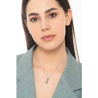  Collier en or blanc 18k avec pendentif lettre Z en diamants noirs