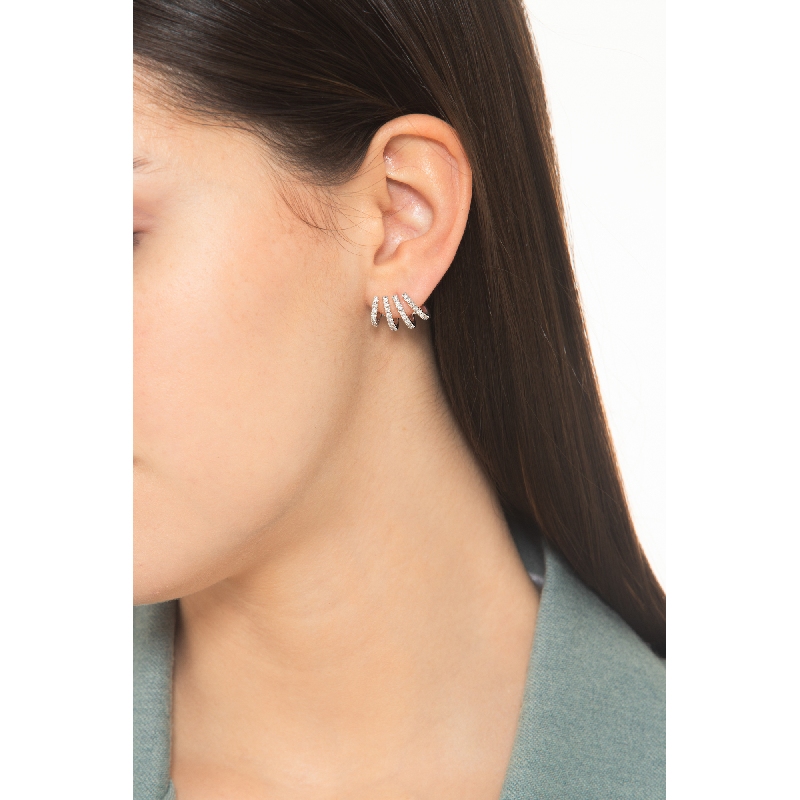 Boucles d'oreilles en or blanc 18 carats avec rangées de diamants