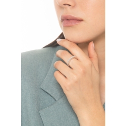 Bague carrée en or blanc 18k avec diamants 2