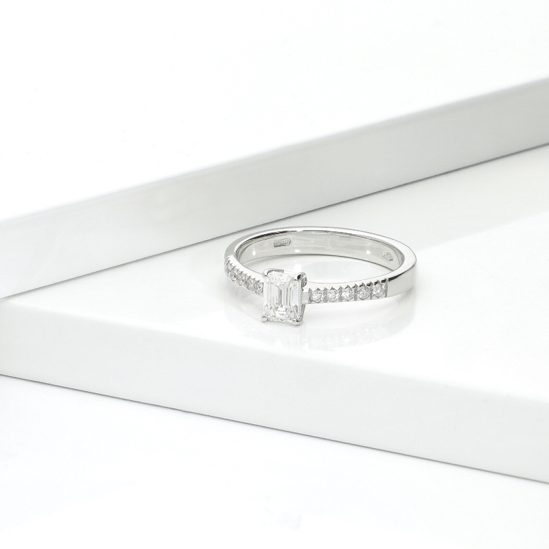 Bague taille émeraude 0,50 ct GIA or blanc 18k