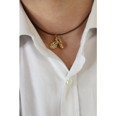 Pendentif gants de boxe en or jaune et blanc 18k