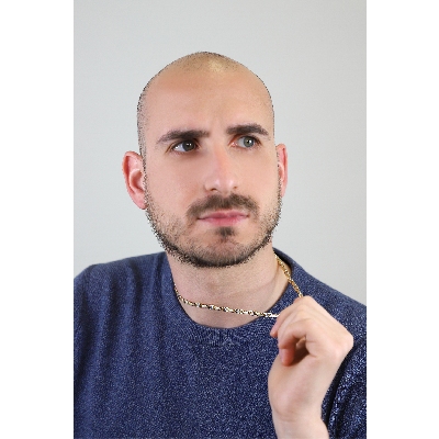 Collier en or jaune et blanc avec têtes de vis