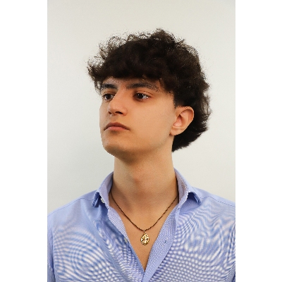 Médaille sacrée en or jaune 18 carats