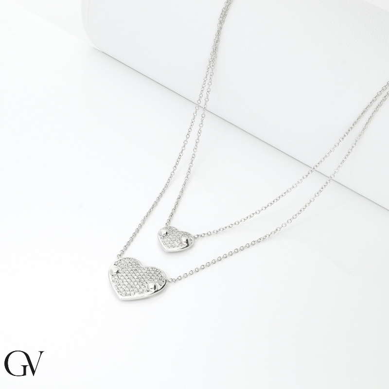 Collier en or blanc 18 carats avec deux cœurs en diamants 