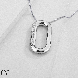 Collier en or blanc 18 carats avec pendentif ovale avec diamants, cm 42 2