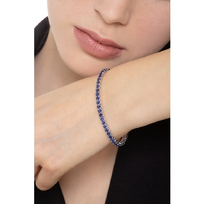 Bracelet tennis avec saphirs bleus en or blanc 18k 