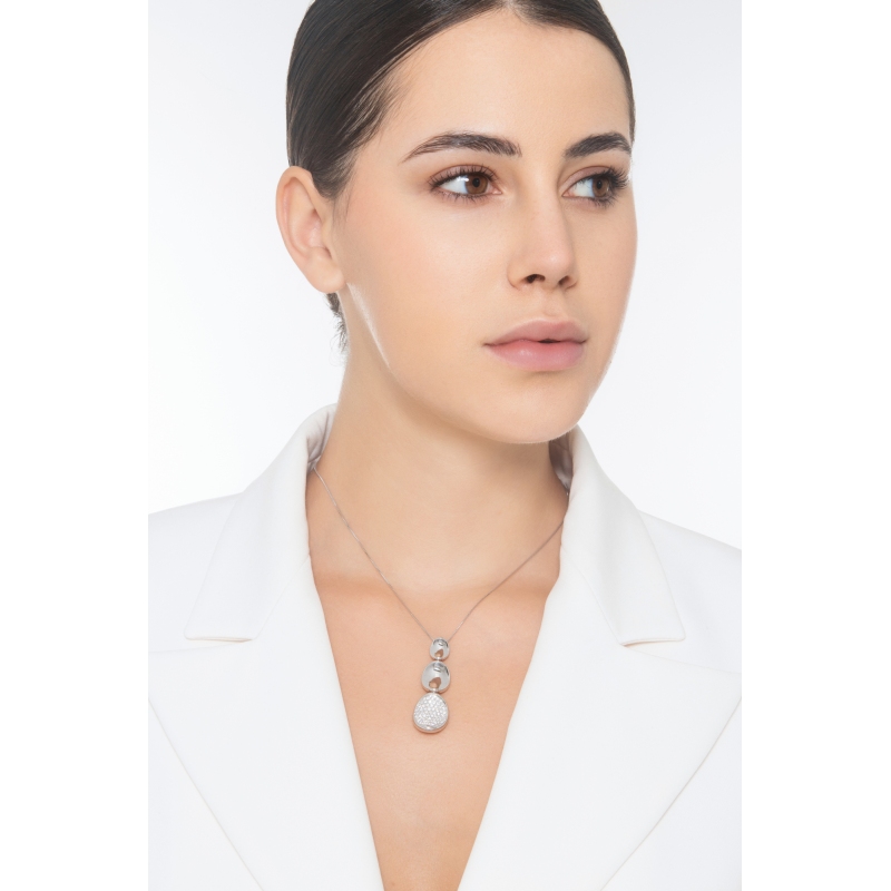 Collier en or blanc 18 ct avec ovales et diamants