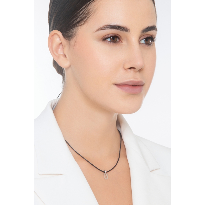 Pendentif avec initiale U Or blanc 18 carats