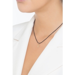 Pendentif avec lettre initiale  R 2