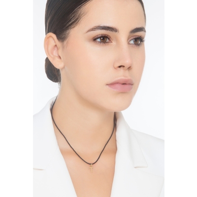 Pendentif avec lettre initiale T