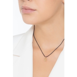 Pendentif avec lettre initiale W 2